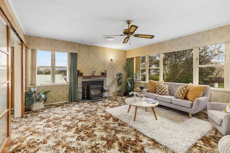 Photo of property in 6 Ernest Street, Ranui, Porirua, 5024