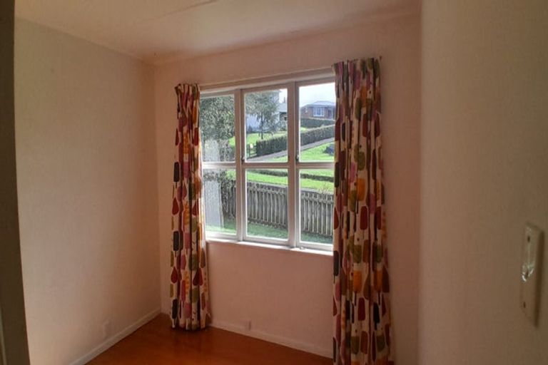 Photo of property in 16 Nandana Drive, Glen Eden, Auckland, 0602