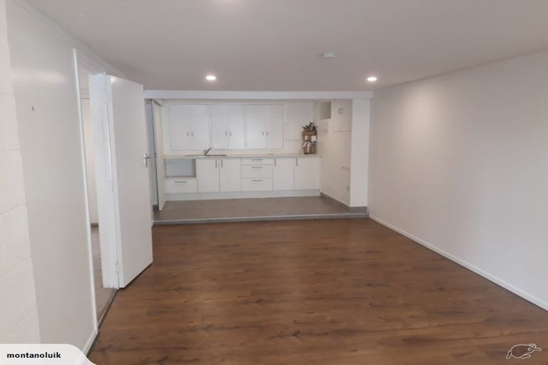 Photo of property in 92 Sylvia Road, Hillcrest, Auckland, 0627