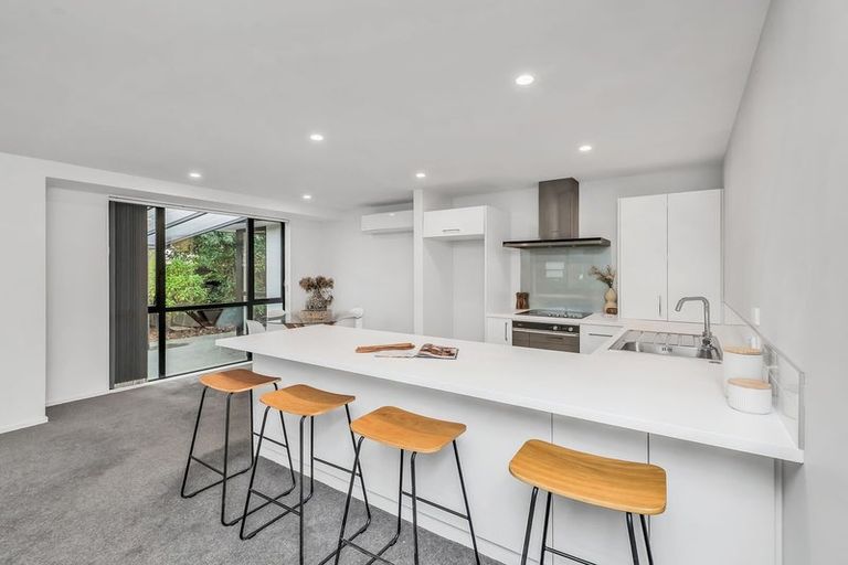 Photo of property in 2 Ader Close, Halswell, Christchurch, 8025