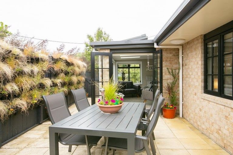 Photo of property in 44 Main Street, Greytown, 5712