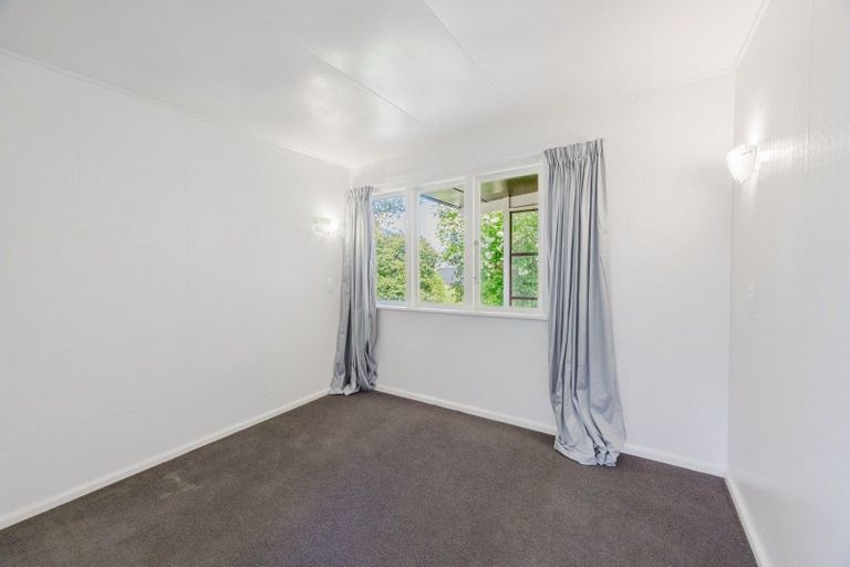 Photo of property in 36 Francis Drake Street, Waipukurau, 4200