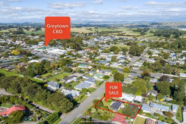 Photo of property in 14 Wood Street, Greytown, 5712