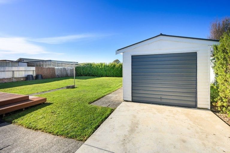 Photo of property in 7 Tararua Terrace, Cloverlea, Palmerston North, 4412