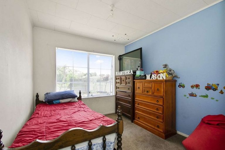 Photo of property in 47 Riverton Drive, Randwick Park, Auckland, 2105