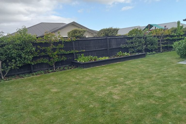 Photo of property in 25 Whincops Road, Halswell, Christchurch, 8025