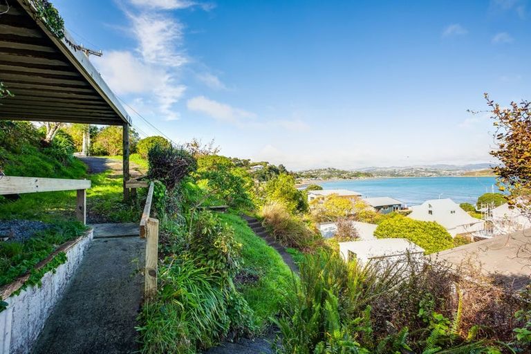Photo of property in 5 Gordon Road, Plimmerton, Porirua, 5026