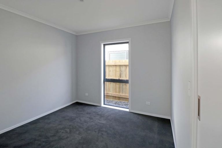 Photo of property in 10 Koru Loop, Paraparaumu, 5032
