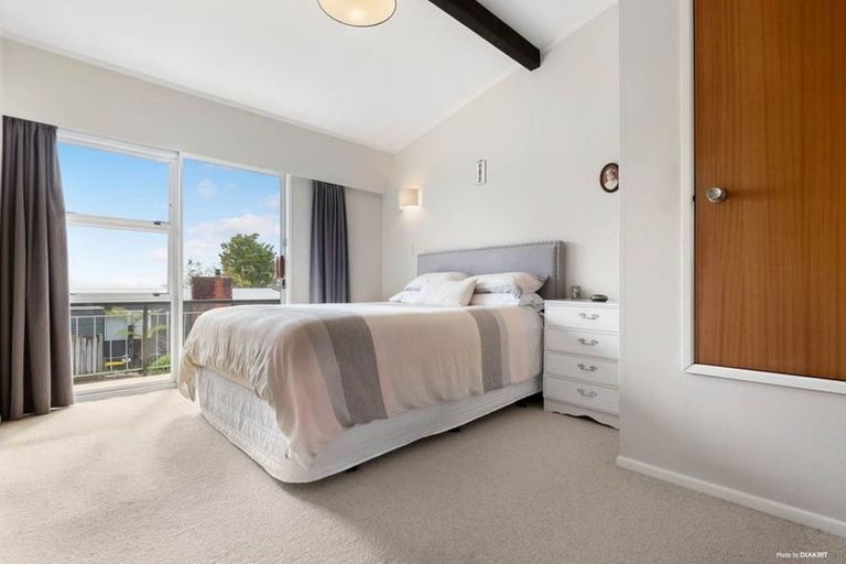 Photo of property in 2b Lynley Terrace, Pukekohe, 2120