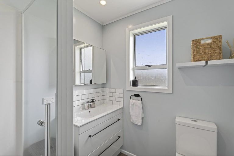 Photo of property in 535 Manutahi Road, Lepperton, New Plymouth, 4373