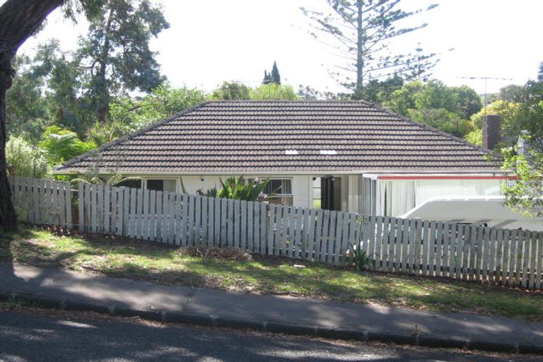 Photo of property in 1/78 Marlborough Avenue, Glenfield, Auckland, 0629