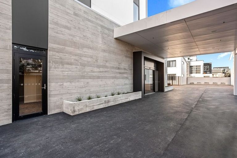 Photo of property in 105/12 Latimer Square, Christchurch Central, Christchurch, 8011