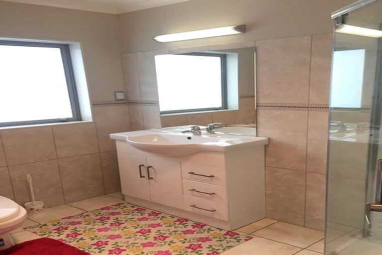 Photo of property in 19 Kokako Rise, Papakura, 2110