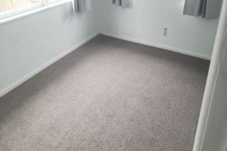 Photo of property in 8 Alston Avenue, Kelston, Auckland, 0602