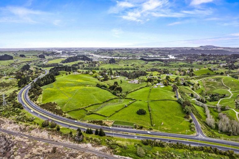 Photo of property in 67 Pioneer Road, Pokeno, 2471