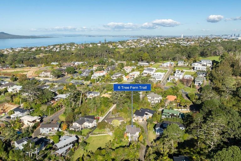 Photo of property in 6 Tree Fern Trail, Campbells Bay, Auckland, 0630