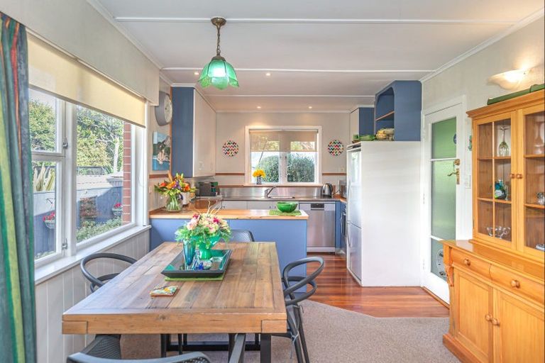 Photo of property in 22 Highbury Drive, Levin, 5510