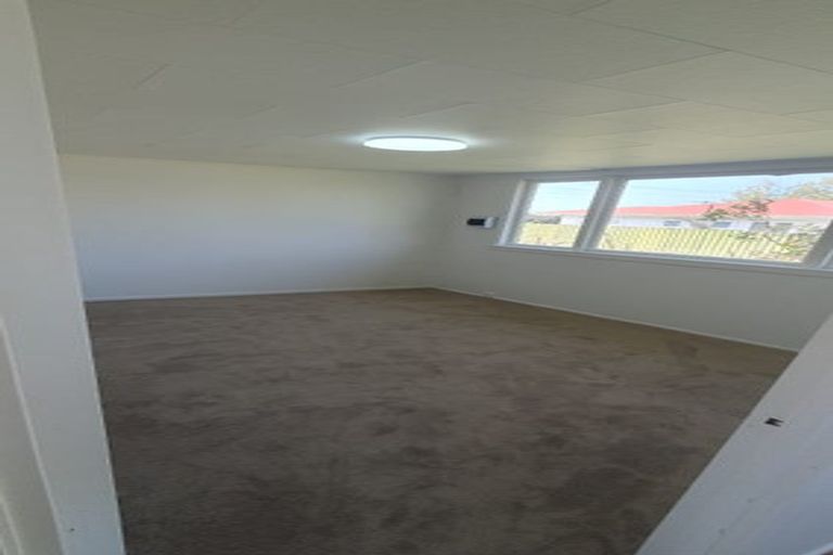 Photo of property in 138 Don Buck Road, Massey, Auckland, 0614