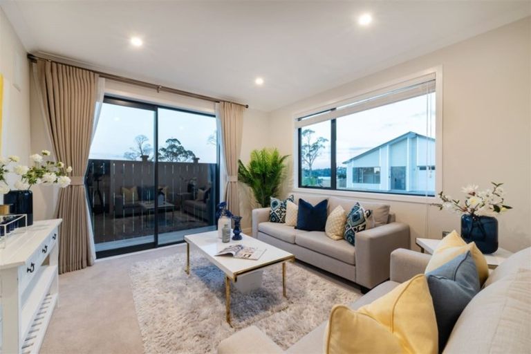 Photo of property in 8 Kano Way, Hobsonville, Auckland, 0616