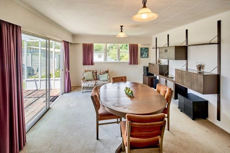 Photo of property in 350 Main Road, Tawa, Wellington, 5028