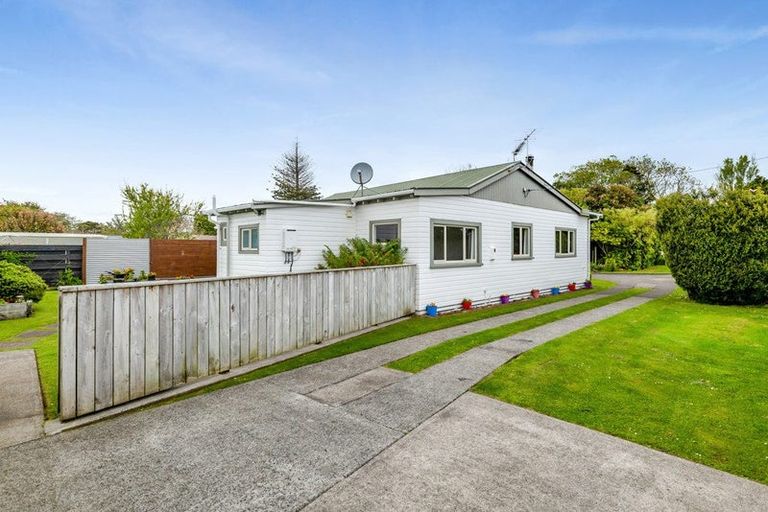 Photo of property in 336 South Road, Hawera, 4610