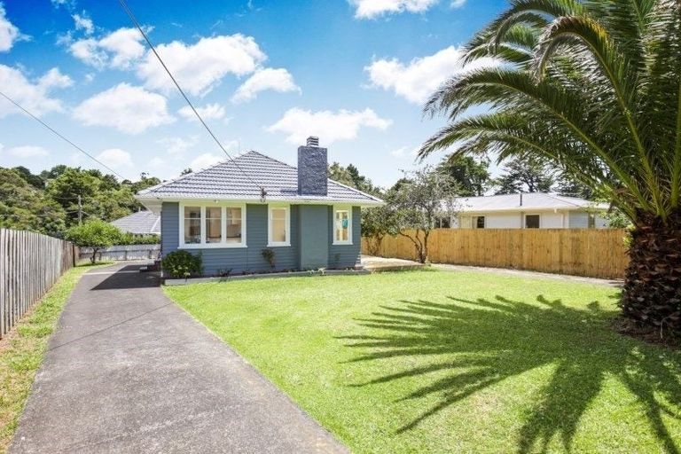 Photo of property in 81 Smythe Road, Henderson, Auckland, 0612