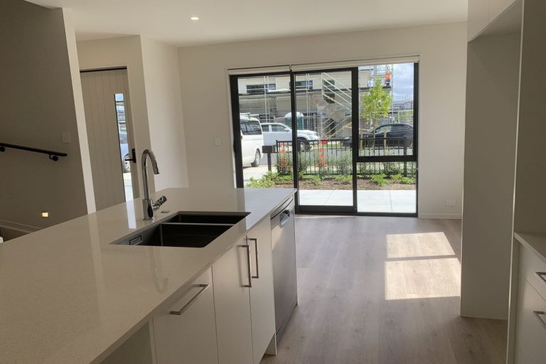 Photo of property in 13 Katikati Drive, Manurewa, Auckland, 2102