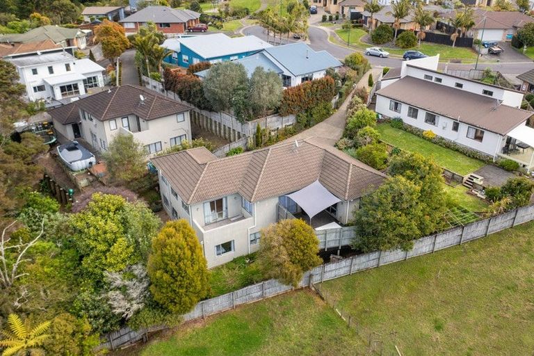 Photo of property in 14 Durbin Court, Greenhithe, Auckland, 0632