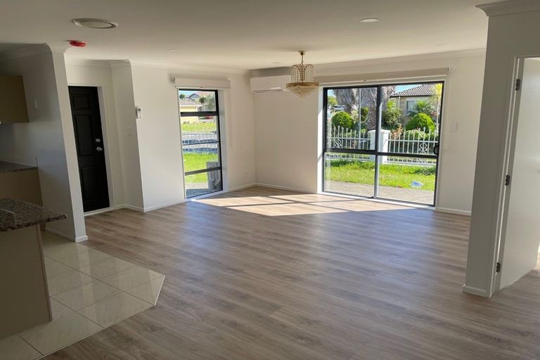 Photo of property in 1 Dunaff Place, Flat Bush, Auckland, 2019