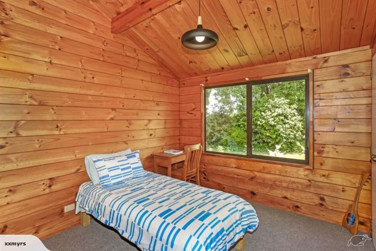 Photo of property in 42 Karioitahi Road, Waiuku, 2683