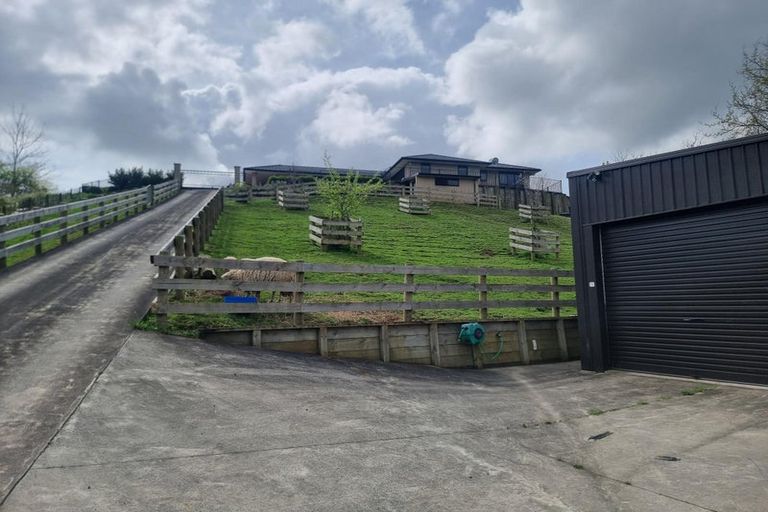 Photo of property in 213 Kimihia Road, Huntly, 3771