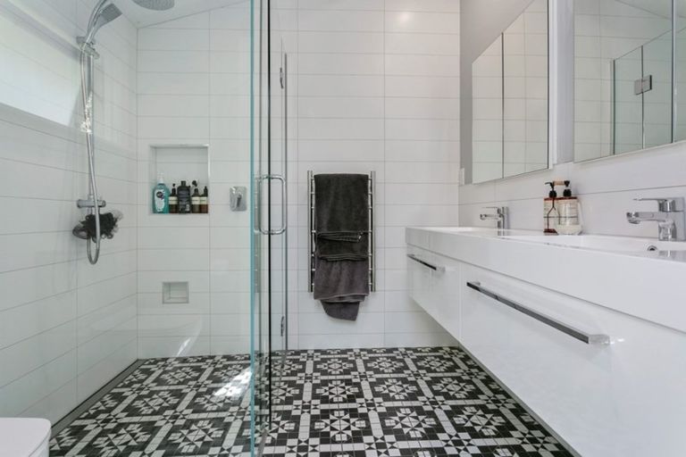 Photo of property in 57 Princes Street, Cambridge, 3434