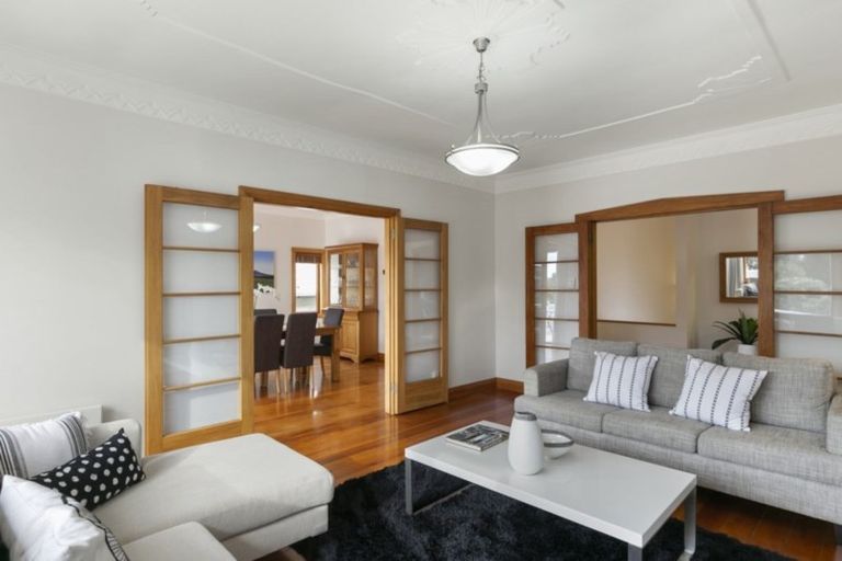 Photo of property in 18 Burnham Street, Seatoun, Wellington, 6022