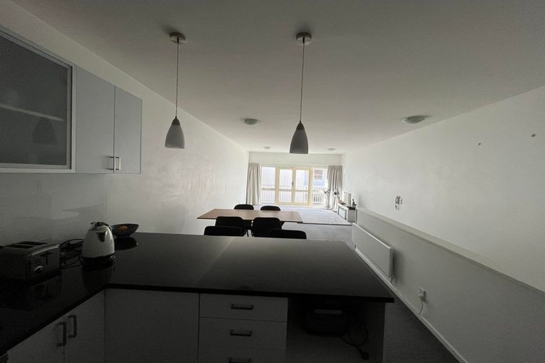 Photo of property in Luxford Villas, 115/72u Herald Street, Berhampore, Wellington, 6023