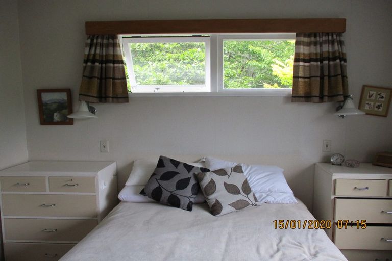 Photo of property in 17 Hollies Crescent, Johnsonville, Wellington, 6037