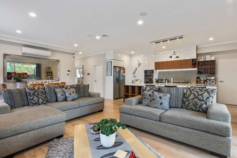 Photo of property in 27 Hangahai Road, Flat Bush, Auckland, 2019