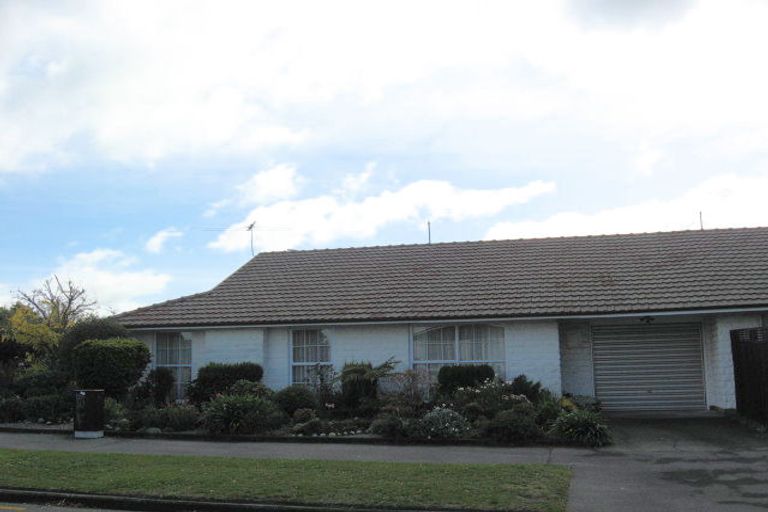 Photo of property in 3 Tudor Avenue, Ilam, Christchurch, 8041