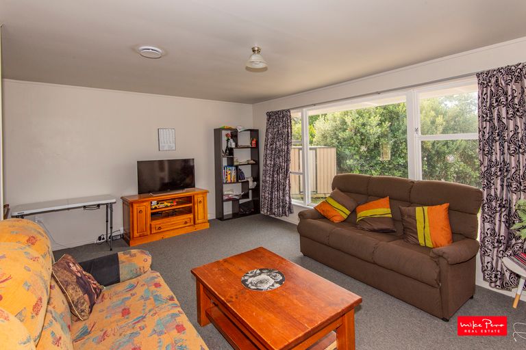 Photo of property in 18 Mcmillan Avenue, Te Kamo, Whangarei, 0112
