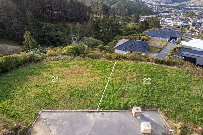 Photo of property in 22 Prestbury Grove, Churton Park, Wellington, 6037