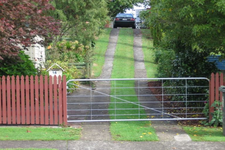 Photo of property in 14 Marlborough Place, Tokoroa, 3420