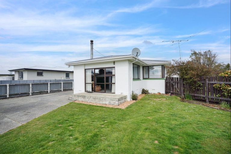 Photo of property in 1 Ballantrae Street, Wallacetown, 9816