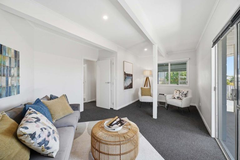 Photo of property in 1/22 Rothesay Bay Road, Rothesay Bay, Auckland, 0630