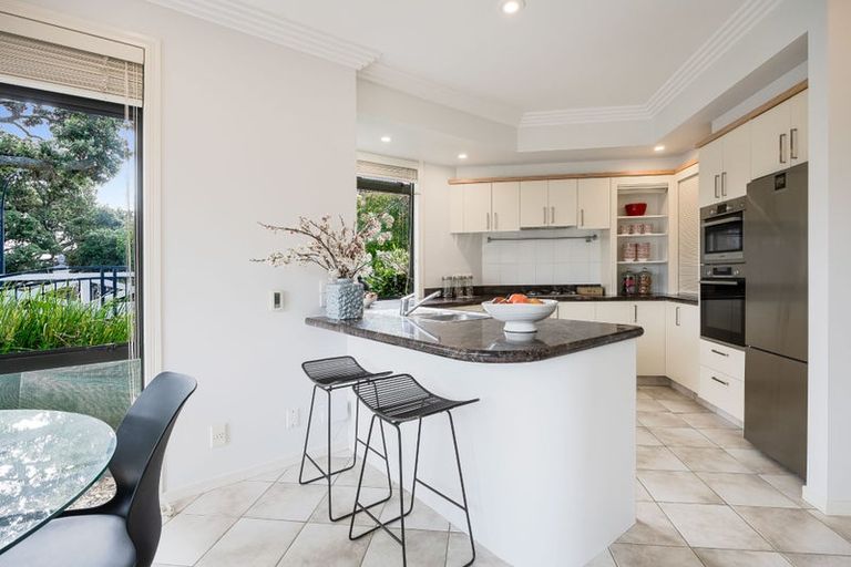 Photo of property in 1/14 Clifton Road, Hauraki, Auckland, 0622