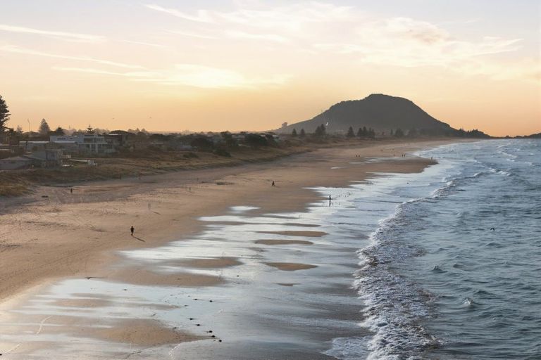 Photo of property in 125b Oceanbeach Road, Mount Maunganui, 3116