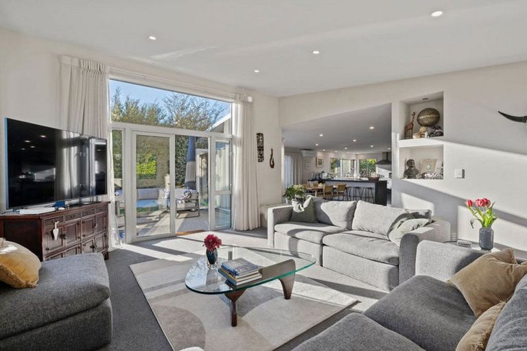 Photo of property in 3 Rere Road, Lake Hayes, Queenstown, 9304