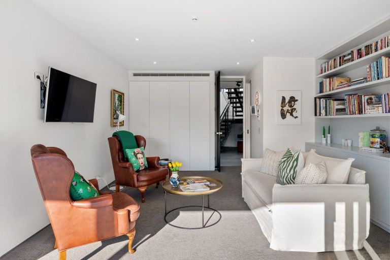 Photo of property in 7 Helmores Lane, Merivale, Christchurch, 8014