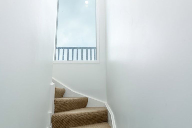 Photo of property in 14 Harvard Grove, Totara Park, Upper Hutt, 5018