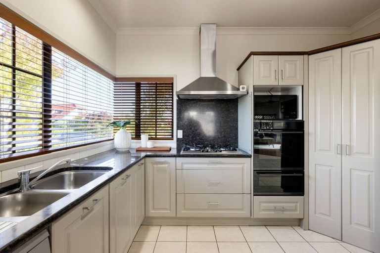 Photo of property in 2 Keswick Crescent, Huntington, Hamilton, 3210