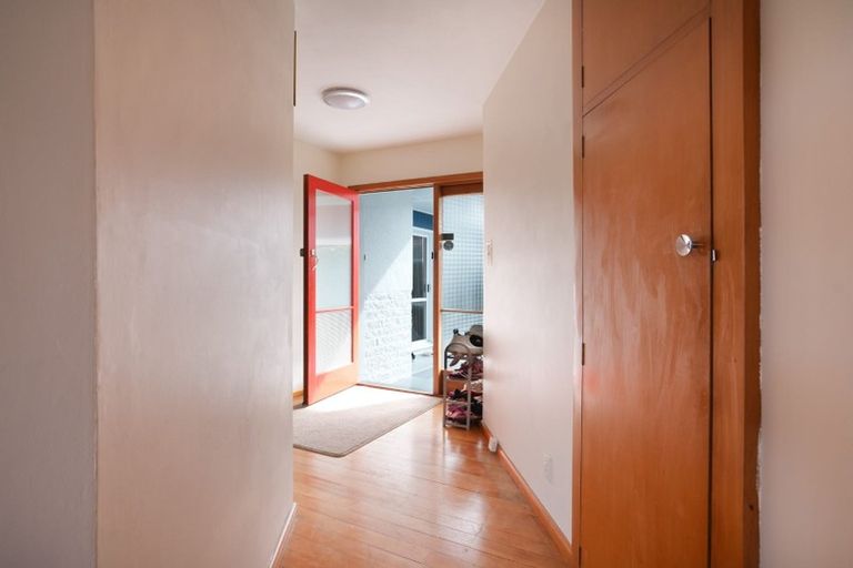 Photo of property in 24 Kent Lodge Avenue, Avonhead, Christchurch, 8042