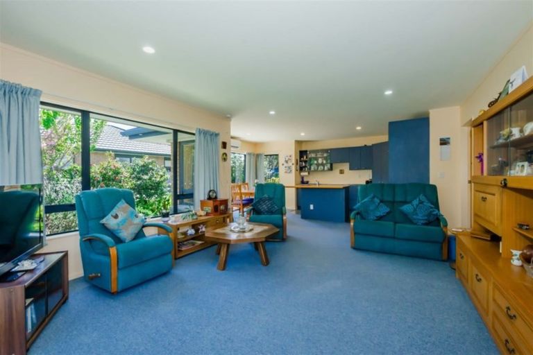 Photo of property in 53 Makarini Street, Paraparaumu, 5032